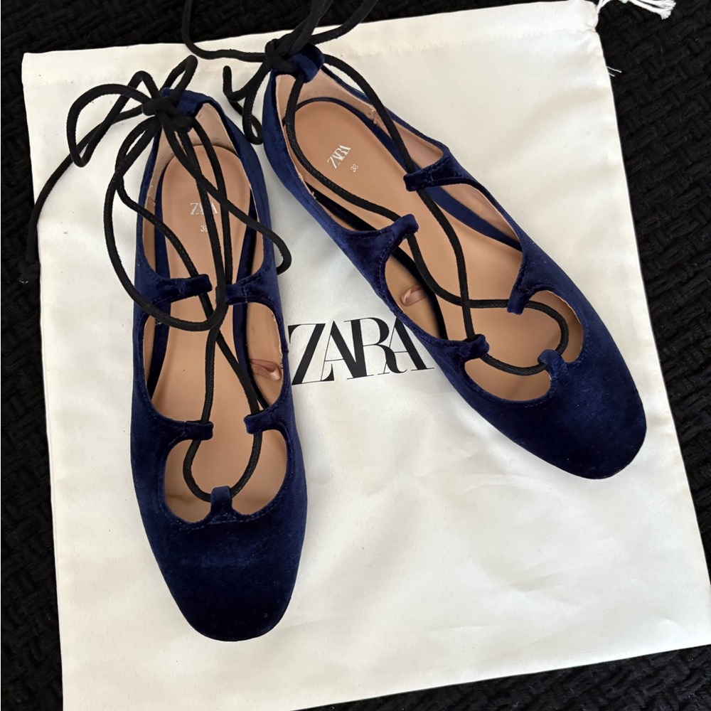 Zara Women's Navy Velvet Lace-Up Flats